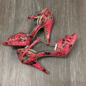 Whitehouse Black Market Heels, 5.5M